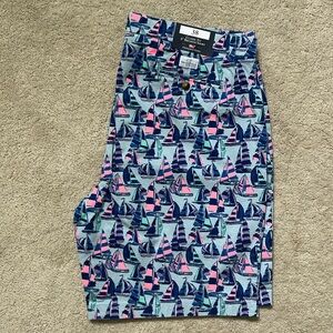 Vineyard Vines | Classic Fit Sailboat Shorts 9”| 38